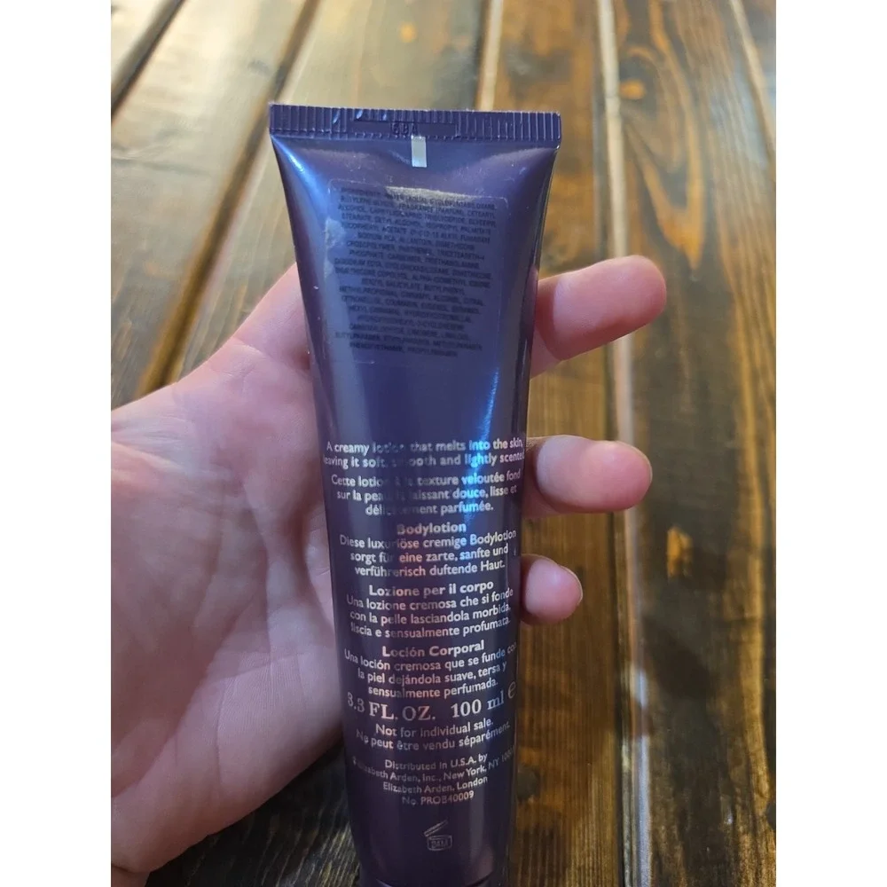 Elizabeth Arden - Provocative Woman - Luxurious Perfumed Body Lotion (3.3oz)
